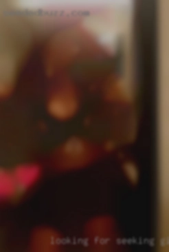 Looking for a seeking girls couple for some fun.