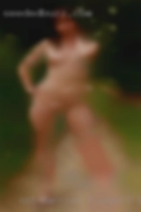 Not married, attached or in Freeport, IL separated.